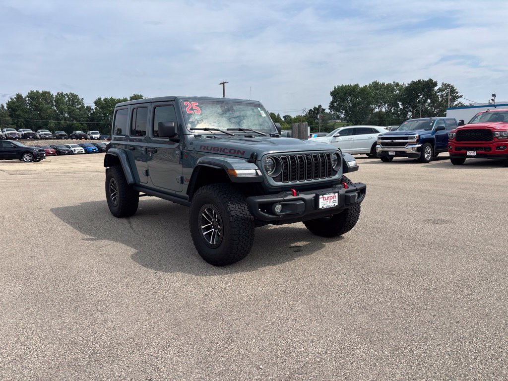 Used 2025 Jeep Wrangler Unlimited Rubicon AWD/4WD image 7