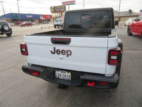 Used 2024 Jeep Gladiator Rubicon w/ Technology Group image 9