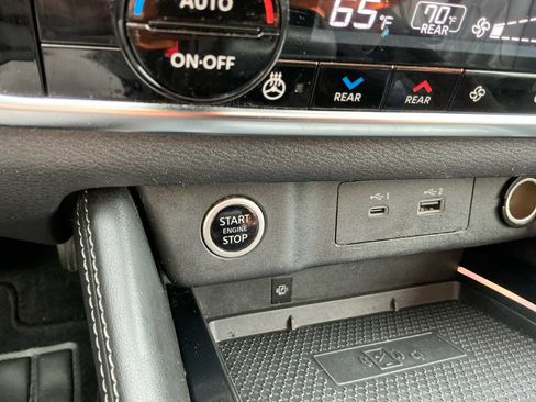 Used 2021 Nissan Rogue Platinum image 22