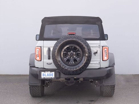 Used 2023 Ford Bronco Wildtrak image 23