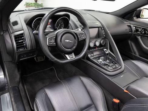 Used 2016 Jaguar F-TYPE R AWD/4WD image 6