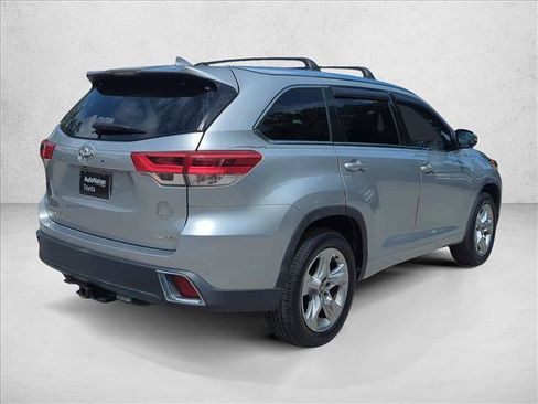 Used 2019 Toyota Highlander Limited FWD image 5