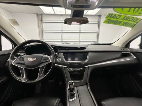 Used 2019 Cadillac XT5 Luxury AWD/4WD image 4