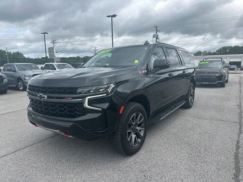 Used 2021 Chevrolet Suburban Z71 w/ Z71 Off-Road Package AWD/4WD image 3