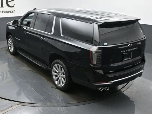 New 2026 Chevrolet Suburban Premier image 20