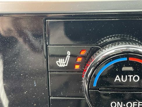 Certified 2023 Nissan Pathfinder SL w/ SL Premium Package image 32