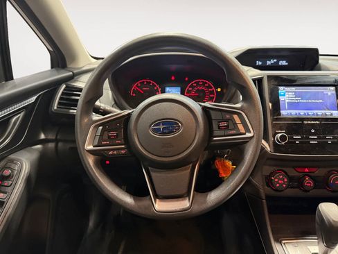 Used 2018 Subaru Impreza 2.0i Premium image 13