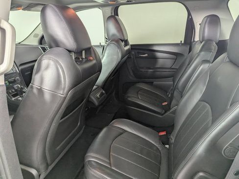 Used 2012 GMC Acadia Denali image 16