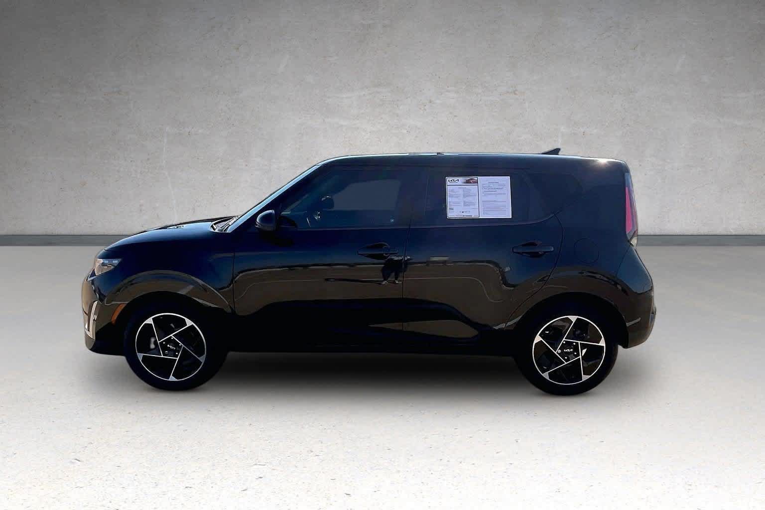 Certified 2024 Kia Soul EX FWD image 3
