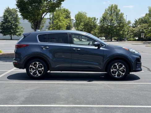Used 2022 Kia Sportage LX FWD image 8