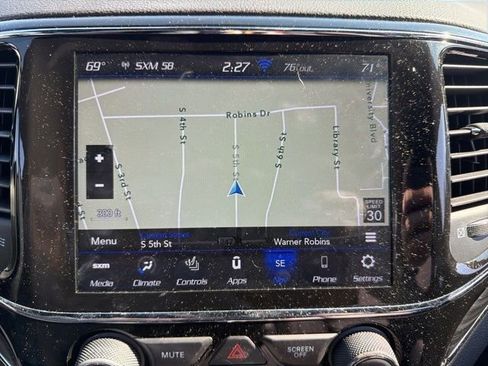 Used 2021 Jeep Grand Cherokee Limited w/ Luxury Group II image 14