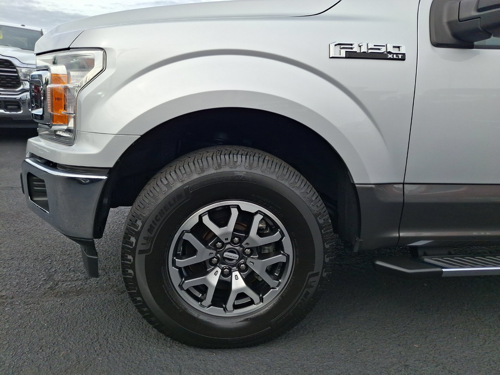 Used 2018 Ford F150 XLT w/ Equipment Group 302A Luxury AWD/4WD image 27