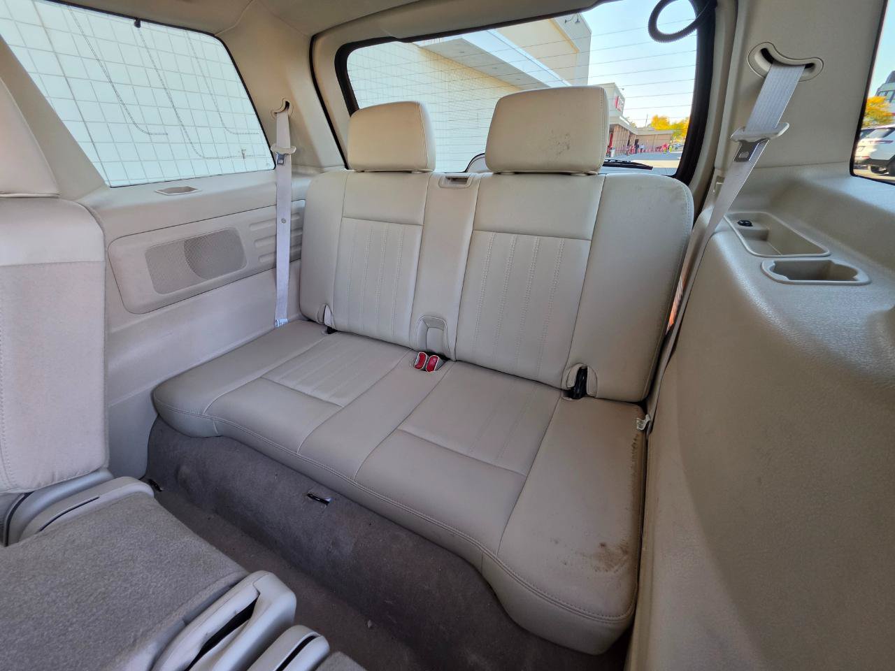 Used 2004 Lincoln Aviator AWD image 15