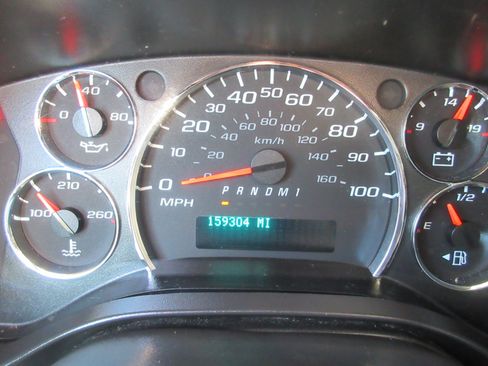 Used 2019 Chevrolet Express 2500 2500 Cargo w/ Driver Convenience Package image 34