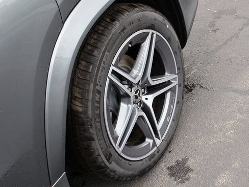 Certified 2025 Mercedes-Benz GLS 450 4MATIC image 42