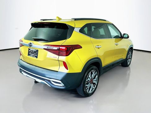Used 2021 Kia Seltos SX w/ SX Sunroof Package AWD/4WD image 7