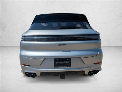 Used 2025 Porsche Cayenne Turbo image 6