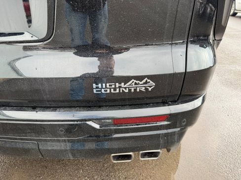 Used 2025 Chevrolet Traverse High Country w/ LPO, Floor Liner Package image 17