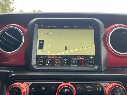 Used 2018 Jeep Wrangler Unlimited Rubicon AWD/4WD image 5