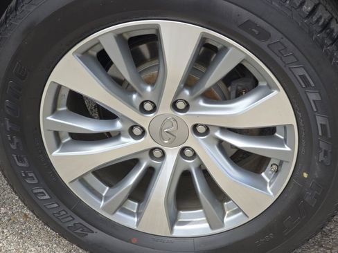 Used 2015 INFINITI QX80 4WD w/ Driver's Assistance Package image 10