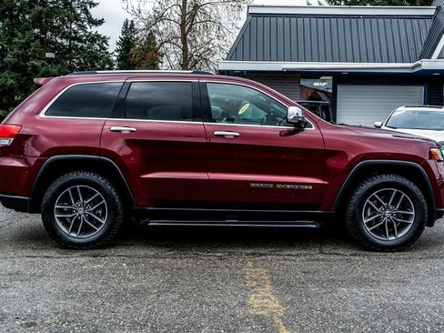Used 2018 Jeep Grand Cherokee Limited w/ Trailer Tow Group IV image 14
