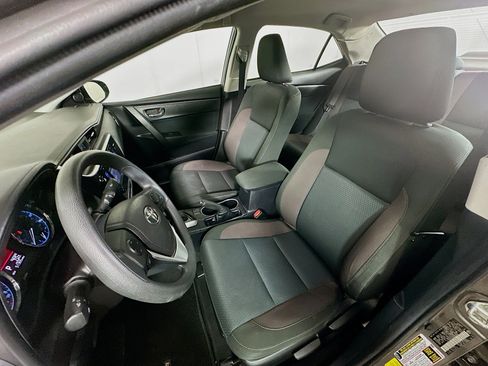 Used 2017 Toyota Corolla LE image 13