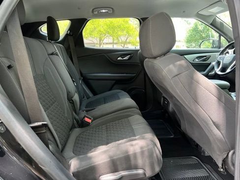 Used 2021 Chevrolet Blazer LT FWD image 17