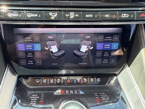 Used 2022 Jeep Grand Wagoneer Series III w/ Rear Seat Video Group 1 AWD/4WD image 22