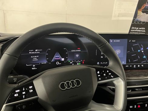 New 2025 Audi Q5 Prestige image 14