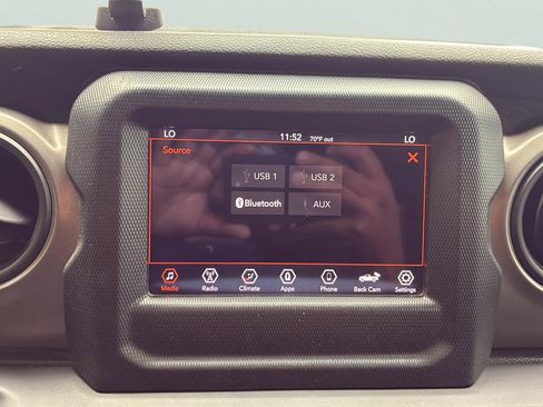 Used 2020 Jeep Gladiator Sport w/ Quick Order Package 24S AWD/4WD image 27