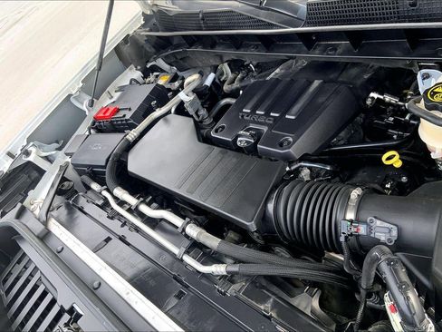 Used 2022 GMC Sierra 1500 Elevation w/ LPO, Elevation Black Package image 32