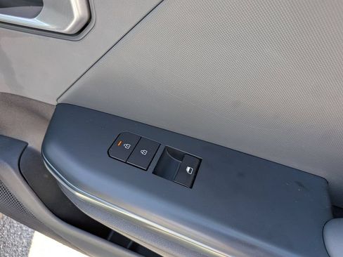 Used 2025 Kia K4 FWD image 33