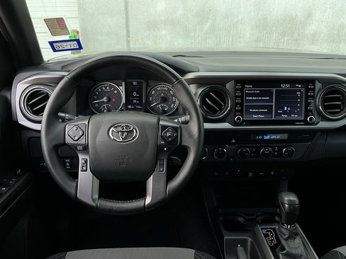 Used 2023 Toyota Tacoma TRD Off-Road image 14
