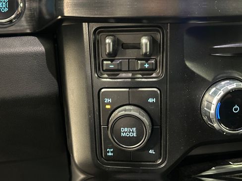 Used 2026 Ford F350 Lariat w/ Lariat Ultimate Package AWD/4WD image 22