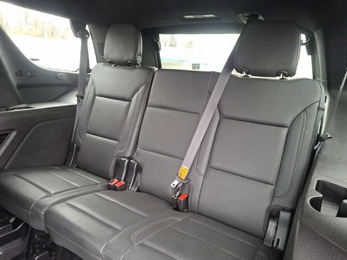 Used 2023 Chevrolet Tahoe LT w/ Luxury Package image 11