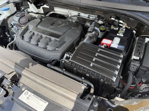 Used 2018 Volkswagen Tiguan S FWD image 32