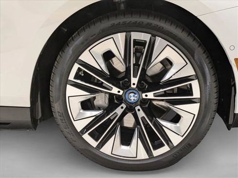 Certified 2024 BMW i5 eDrive40i w/ M Sport Package image 25