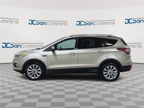 Used 2017 Ford Escape Titanium FWD image 5