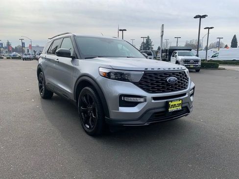 Certified 2022 Ford Explorer ST-Line w/ Class IV Trailer Tow Package image 10