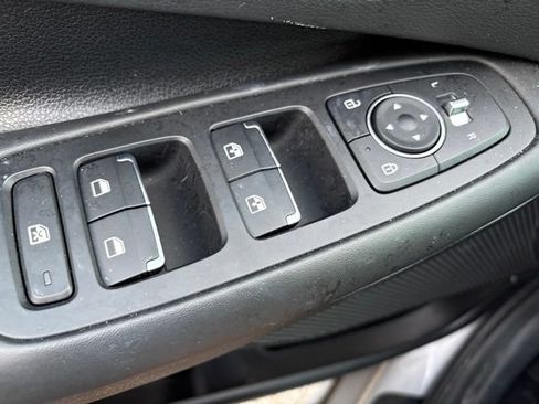 Used 2023 Hyundai Sonata SEL FWD image 8