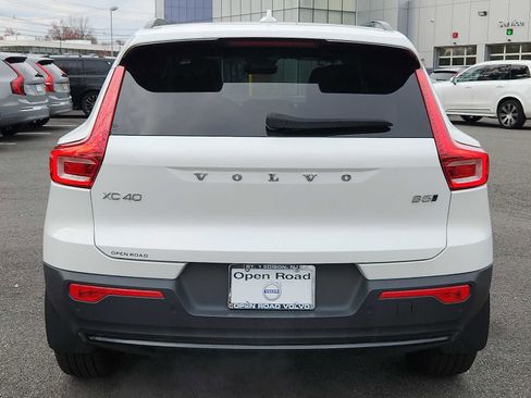 Certified 2023 Volvo XC40 B5 Plus w/ Driver Assist Package image 5
