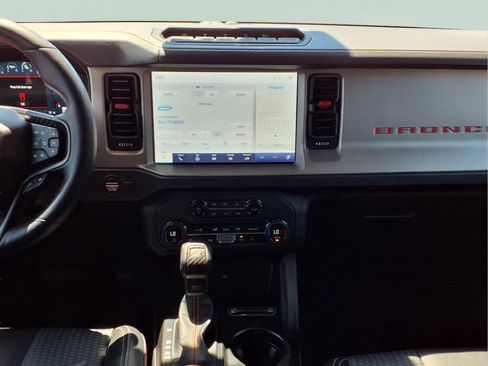 Used 2024 Ford Bronco Raptor w/ Interior Carbon Fiber Pack 6 AWD/4WD image 13