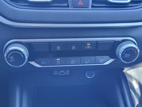 Used 2025 Nissan Altima 2.5 S image 32