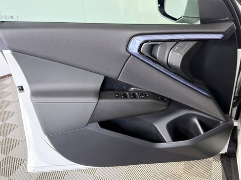 Used 2025 BMW X3 xDrive30i w/ Premium Package image 20