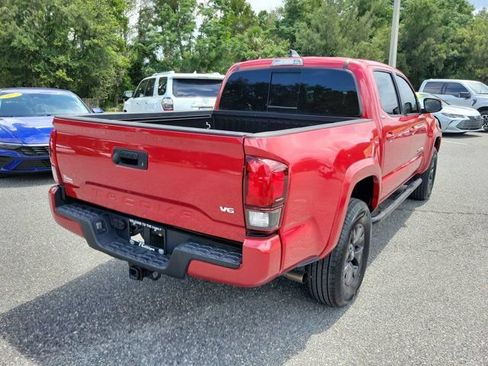 Used 2022 Toyota Tacoma SR5 w/ Technology Package RWD image 10