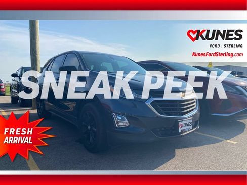 Used 2018 Chevrolet Equinox LS FWD image 1