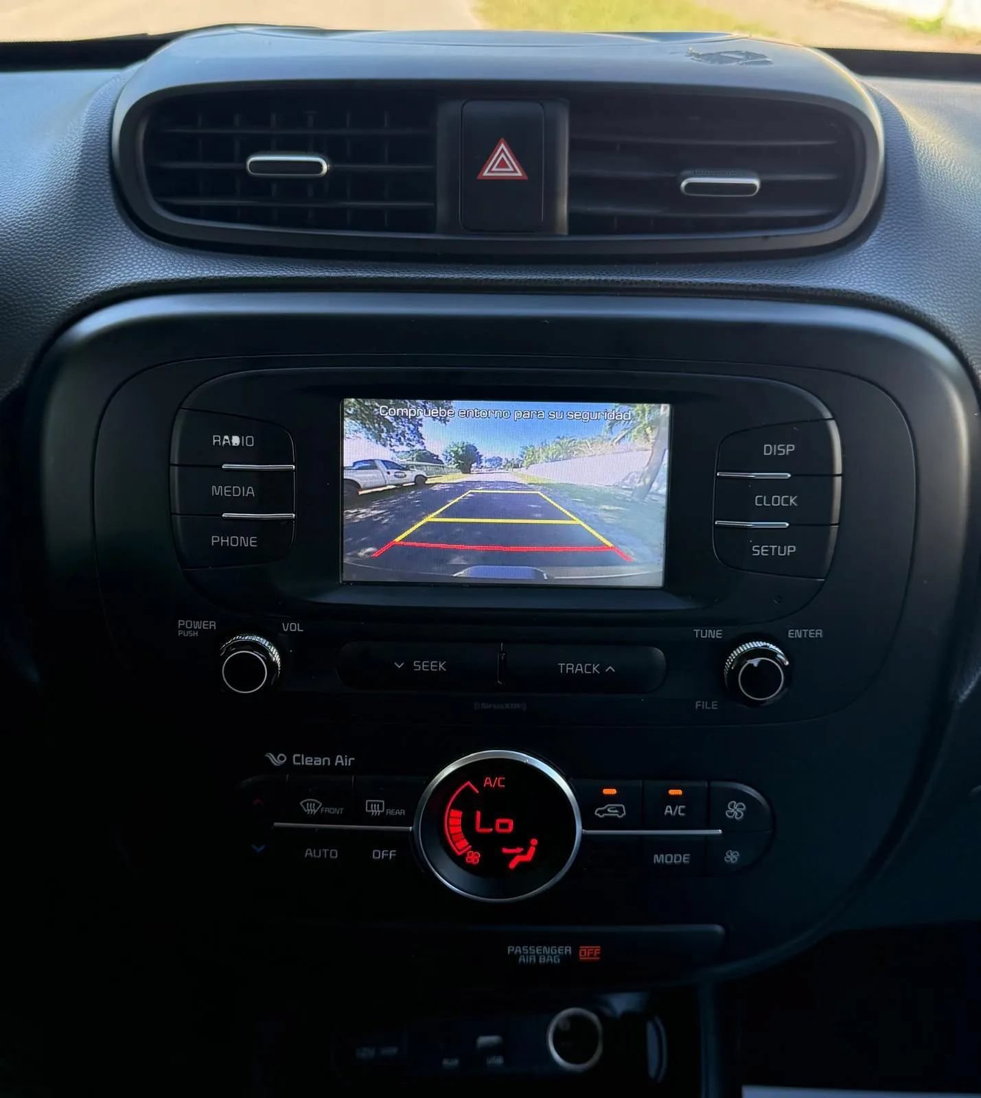 Used 2017 Kia Soul + FWD image 11