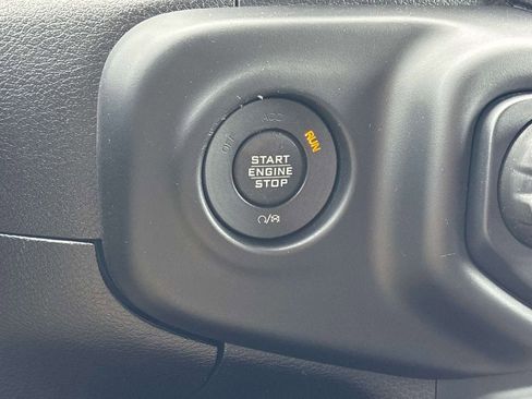 Used 2018 Jeep Wrangler Unlimited Sport S AWD/4WD image 26