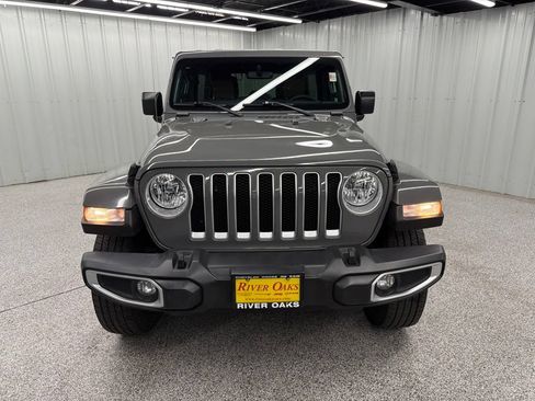 Used 2023 Jeep Wrangler Unlimited Sahara AWD/4WD image 2
