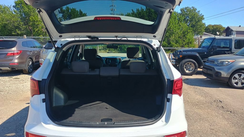 Used 2018 Hyundai Santa Fe Sport FWD image 28